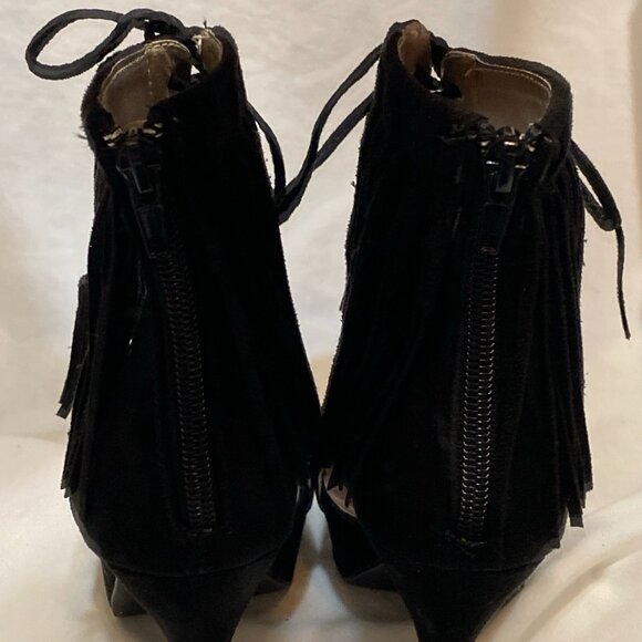 Size 5.5 Qupid Black Suede Stiletto With Fringe Cuff - Picture 6 of 16